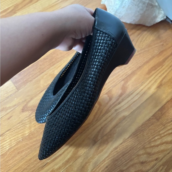 Vintage Black Woven Flats - Picture 5 of 10